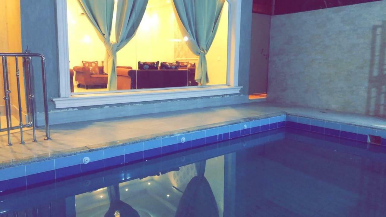 Al Villa *